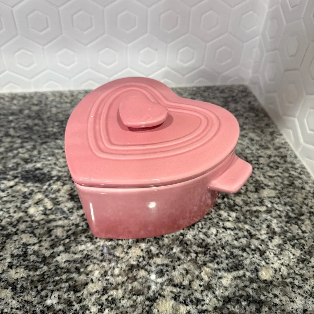 Pink Ceramic Small Dutch Over Never Used NWOT